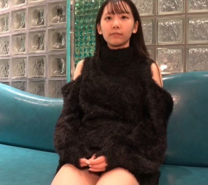 巨乳美少女深夜福利视频~从清纯的学生妹瞬间变成淫荡的欲女